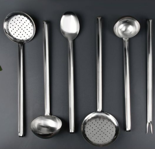 Espumadeira Inox Hotel 13x53cm Tramontina... Espumadeira Inox Hotel 13x53cm Tramontina...