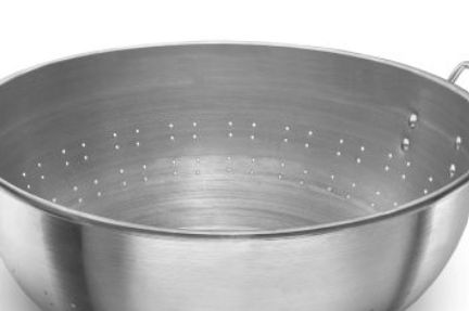 Tacho Escorredor Alumínio 50cm Furo Gross... Tacho Escorredor Alumínio 50cm Furo Gross...