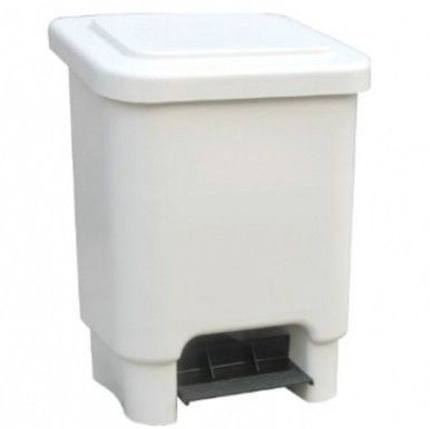 Lixeira Retangular com Pedal 15 Litros Br... Lixeira Retangular com Pedal 15 Litros Br...
