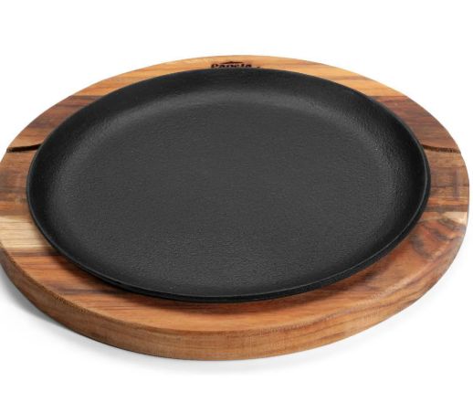 Prato Ferro Fundido 19cm com Base de Made... Prato Ferro Fundido 19cm com Base de Made...