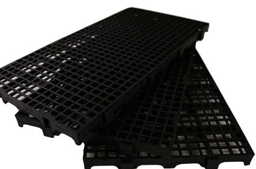 Estrado Plástico Preto 25x50x2,5cm Boliva...