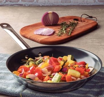 Frigideira Triplo Inox com Teflon 20cm Da... Frigideira Triplo Inox com Teflon 20cm Da...