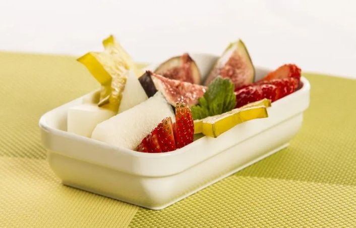 Travessa Plástica Cheff Branca 14x9cm 250... Travessa Plástica Cheff Branca 14x9cm 250...